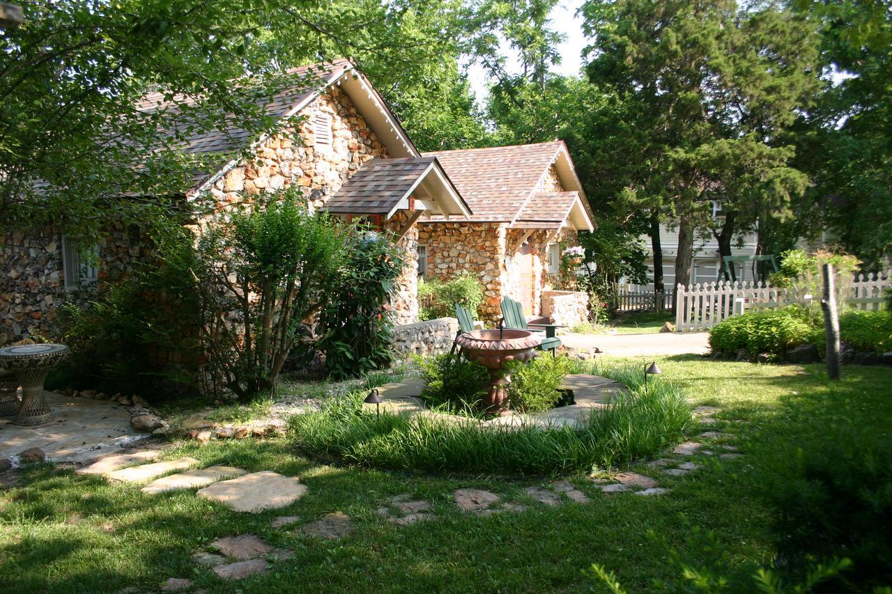 Rock Cottage Gardens B&B Eureka Springs Ngoại thất bức ảnh